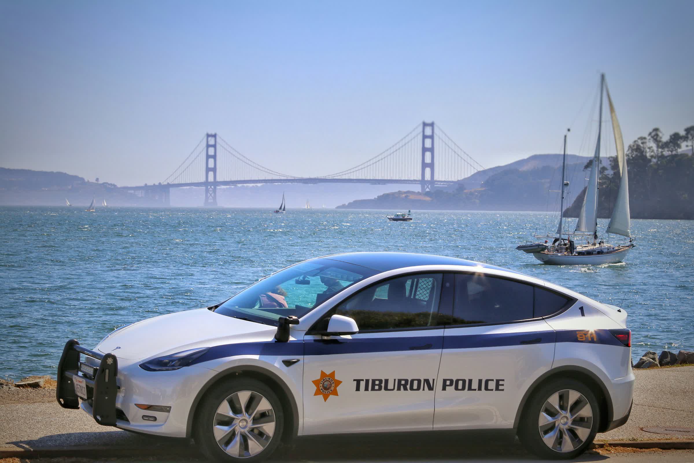 US police trade gas for electrons as EVs keep smoking Dodge Chargers