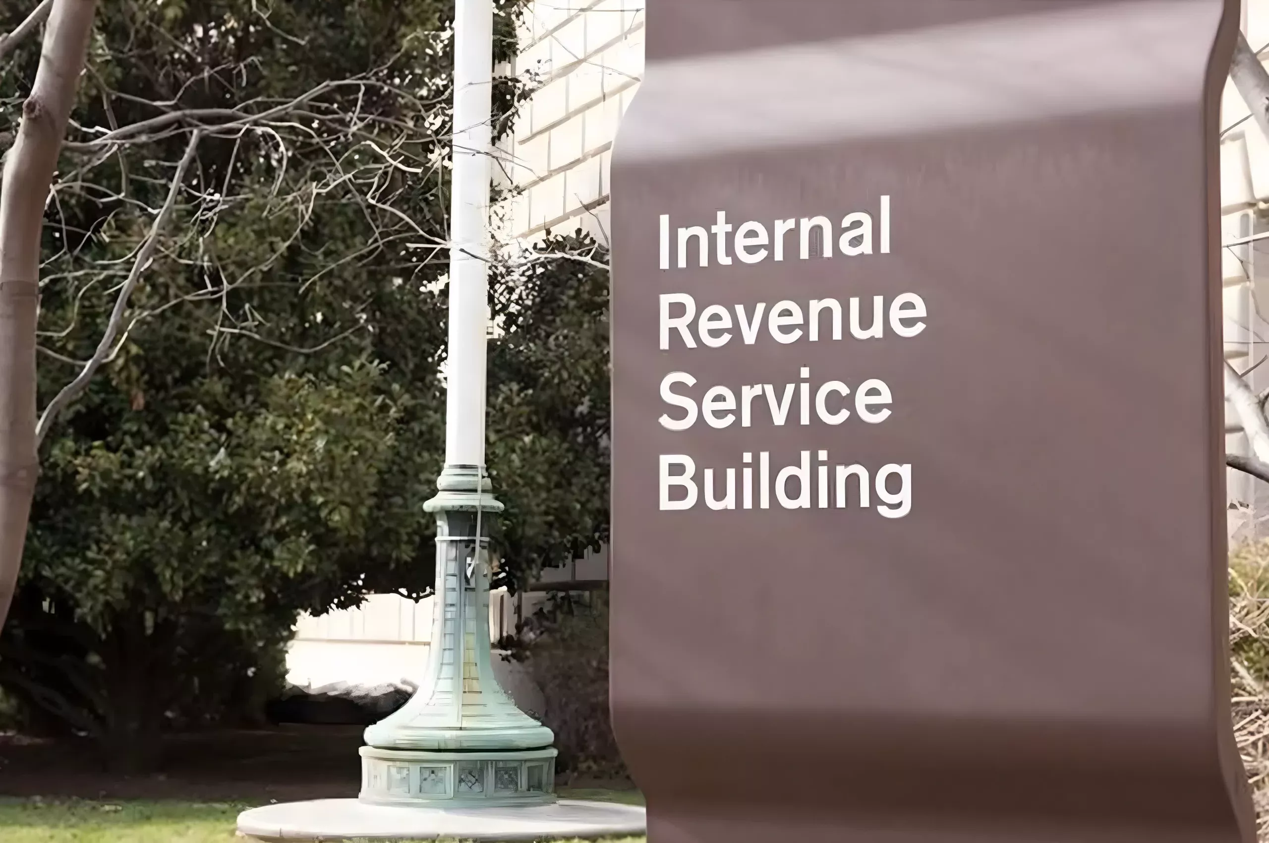 IRS' aging tech infrastructure is costing money and putting taxpayers at risk